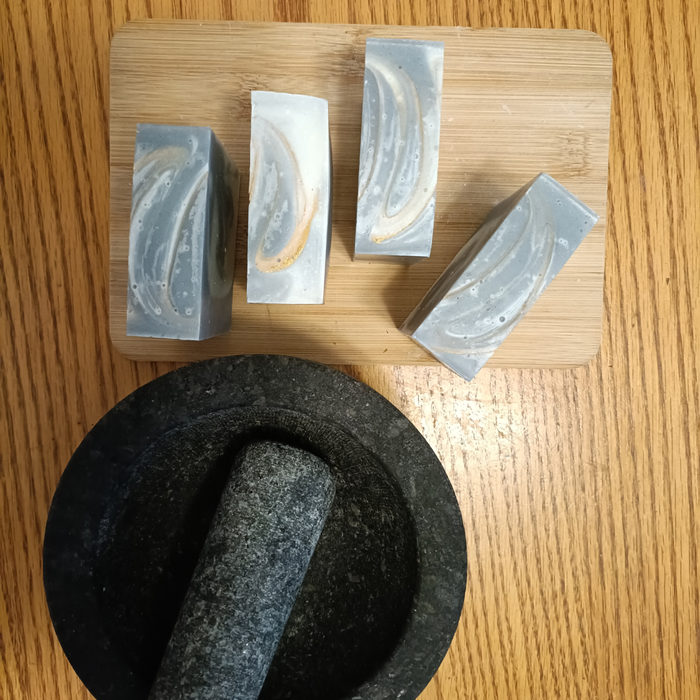 Pearl Barley & Activated Charcoal Soap – Black & Cream Swirl