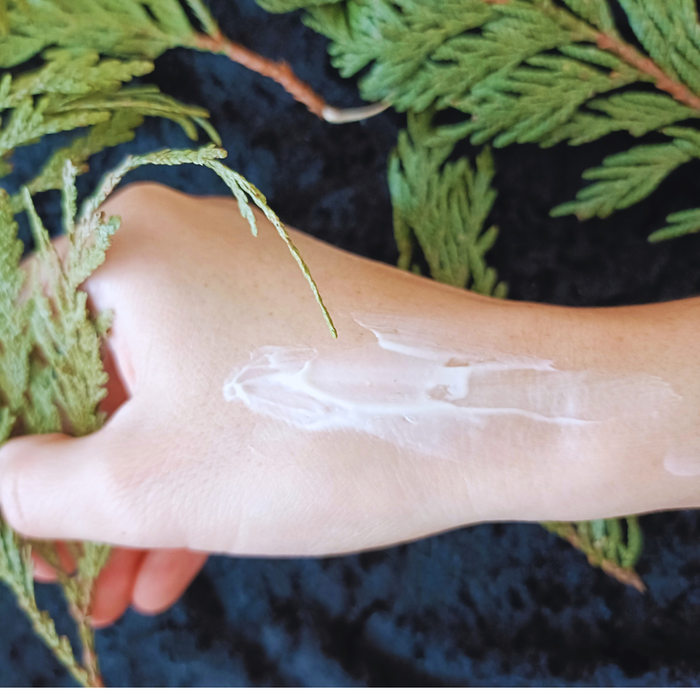 Spirit & Cedarwood Glow face moisturizer